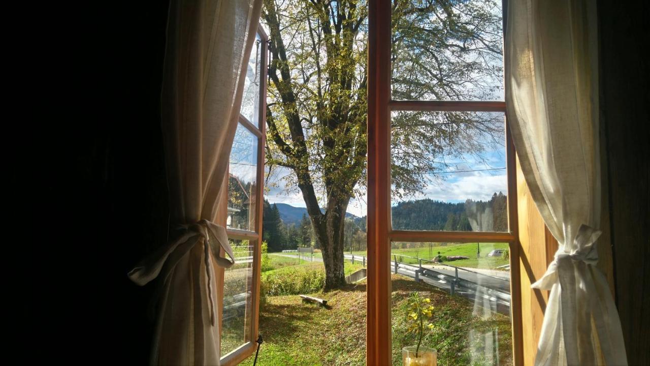 Kovacija Pri Kovacu Casa de hóspedes Podvelka Exterior foto
